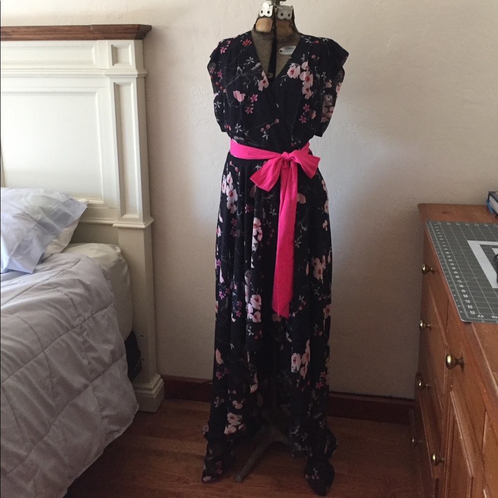 Eliza J Sleeveless Maxi Dress